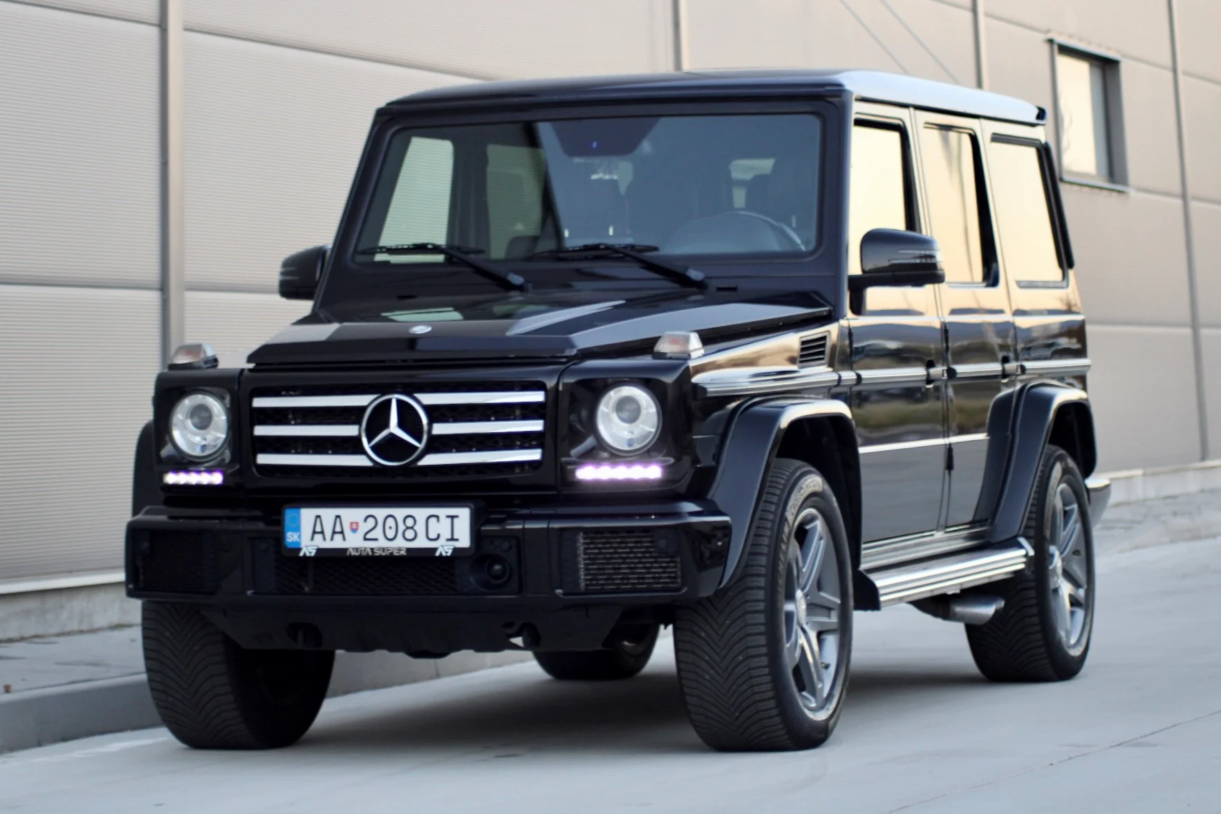 Mercedes-Benz G 500