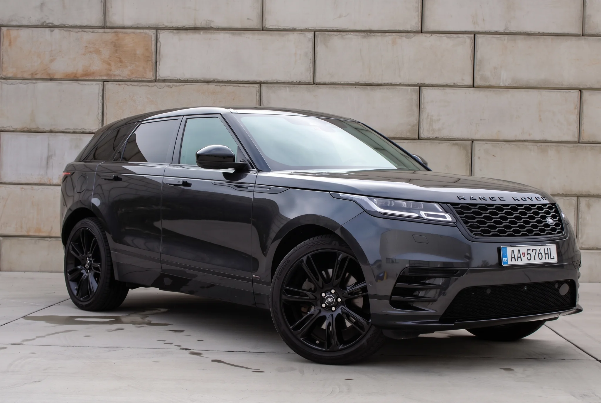 Land Rover Range Rover Velar 3.0i I6 P400 MHEV R-Dynamic HSE AWD A/T