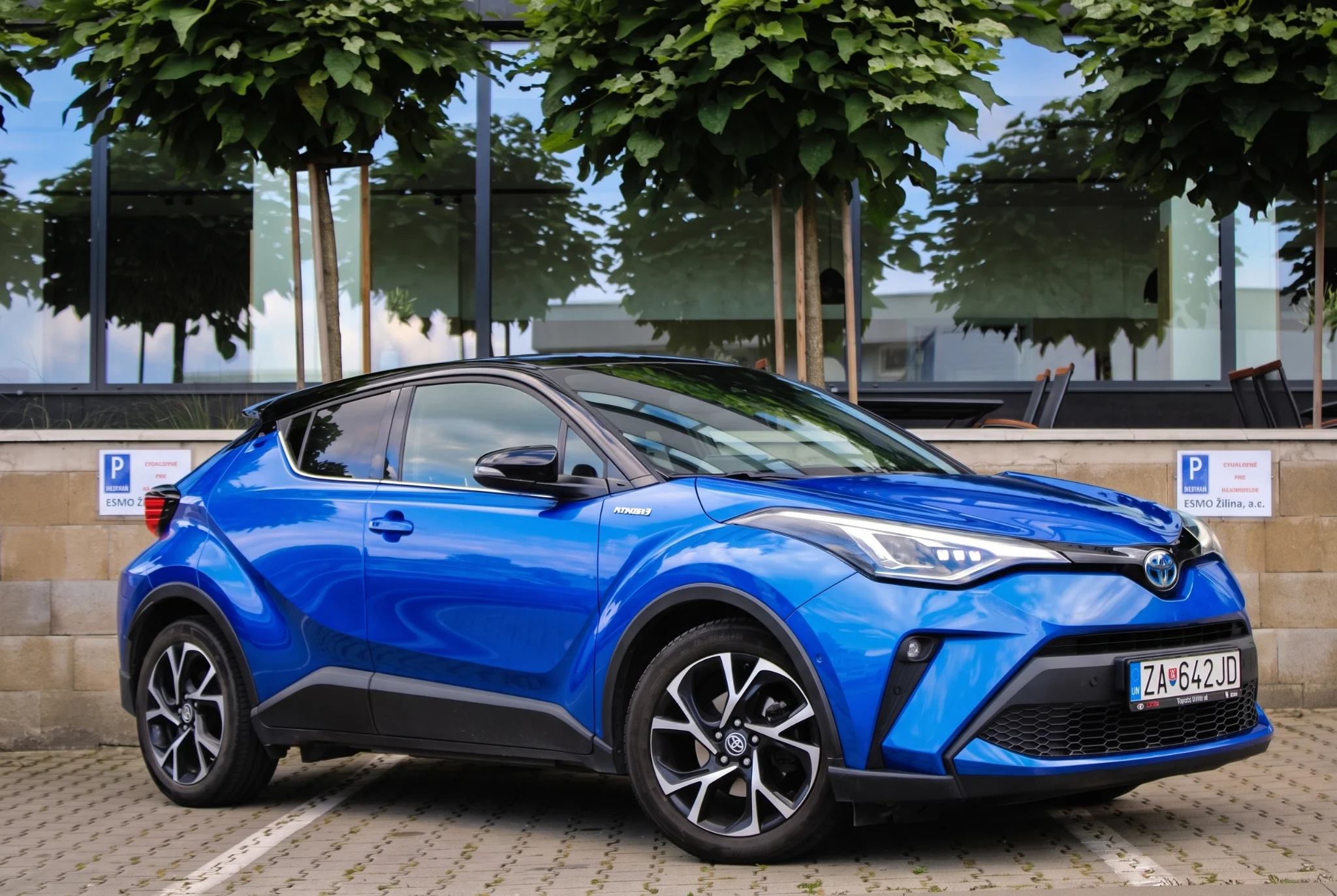 Toyota C-HR 2.0 Hybrid Dynamic Force Selection E-CVT